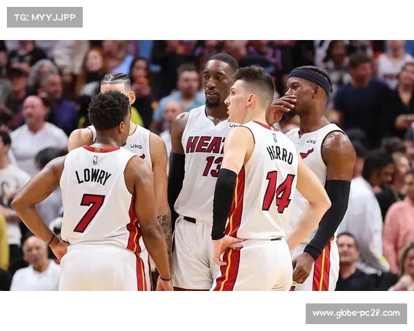 爆发式蜕变!小米切尔季后赛场均 15+6 创生涯新高,热火 2400 万续约锁定后场未来 爆发式蜕变!小米切尔季后赛场均 15+6 创生涯新高,热火 2400 万续约锁定后场未来