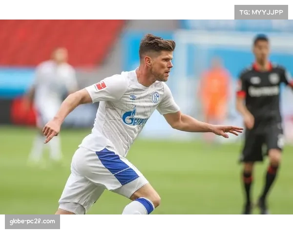 图卢兹单箭头支点作用在反击中背身拿球创造空间的战术价值